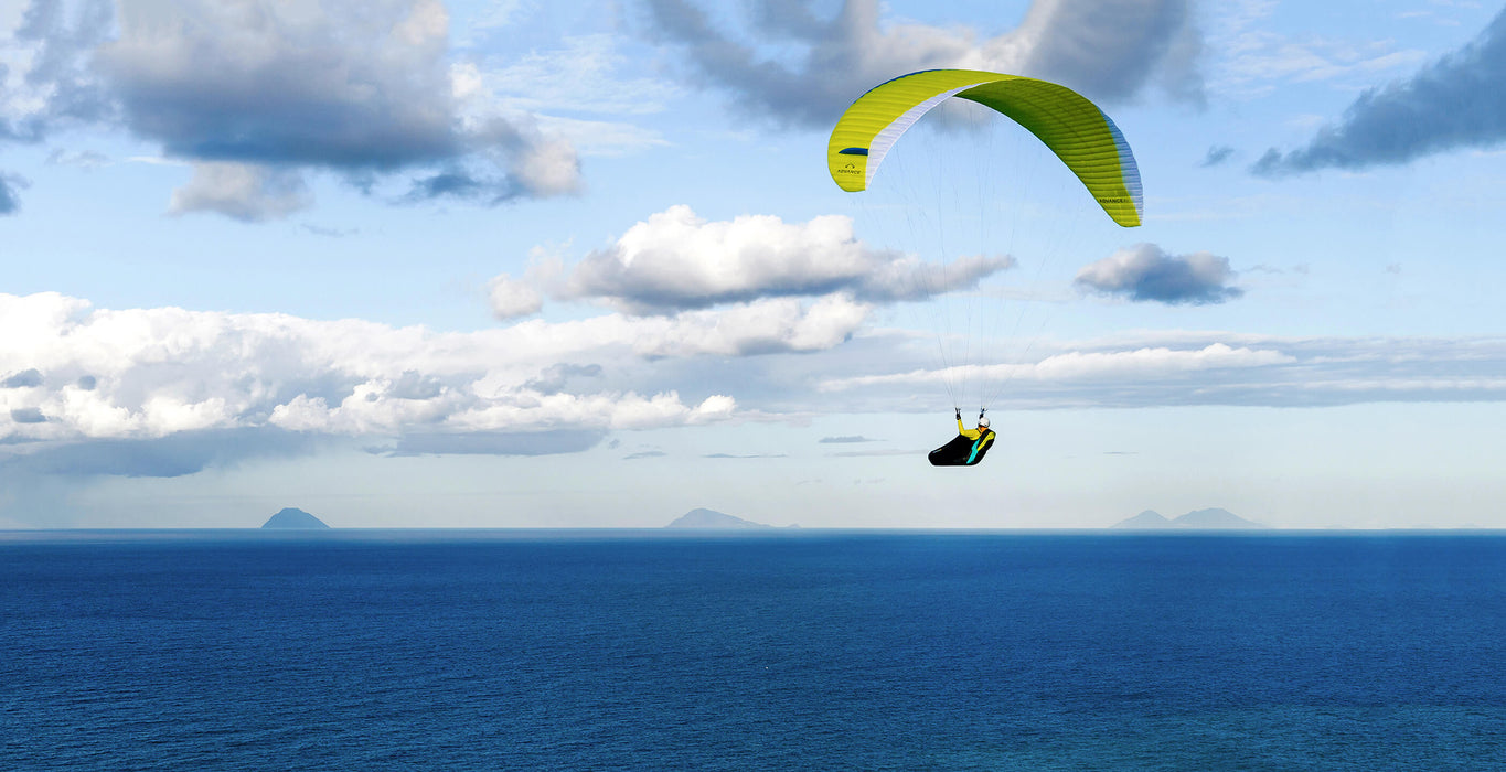 Lightness 3 (Harness | Pod) - Fly Above All