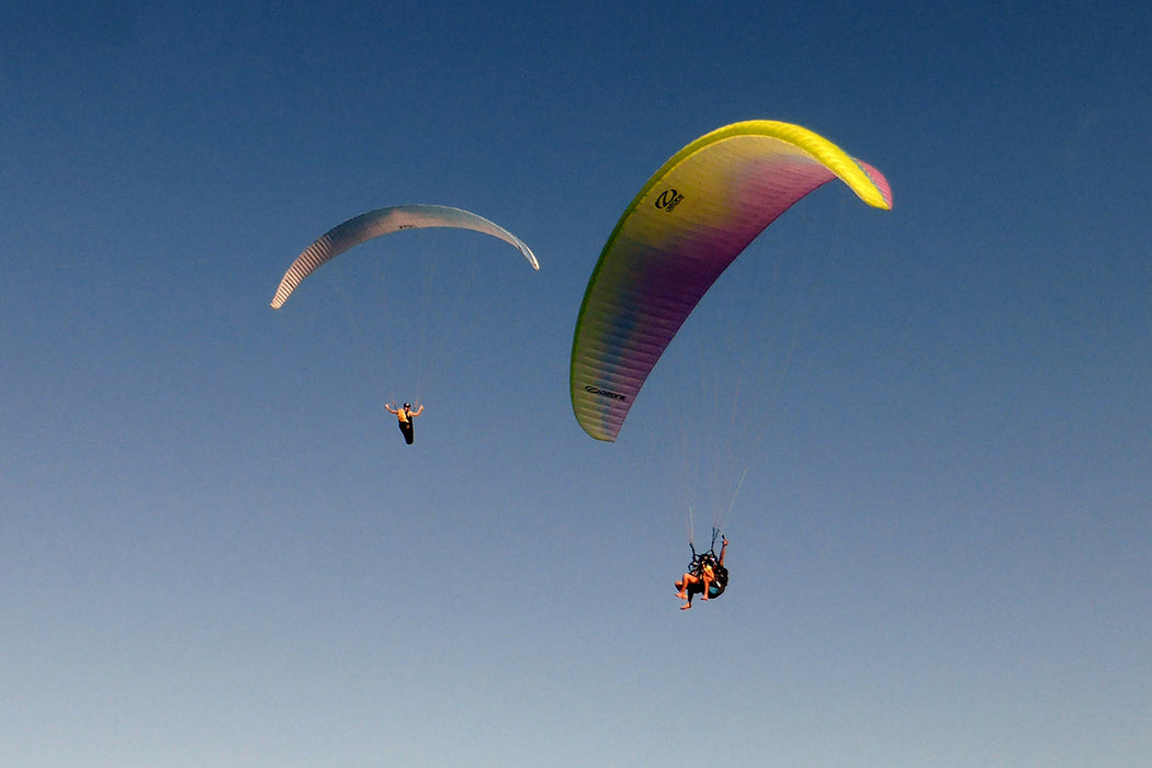 The Swift Max is a world record holding, high performance tandem, designed for XC and soaring flights. Based on a similar design philosophy to the Swift4, the SwiftMAX offers the glide performance, sink rate, handling, and speed normally associated with solo wings.