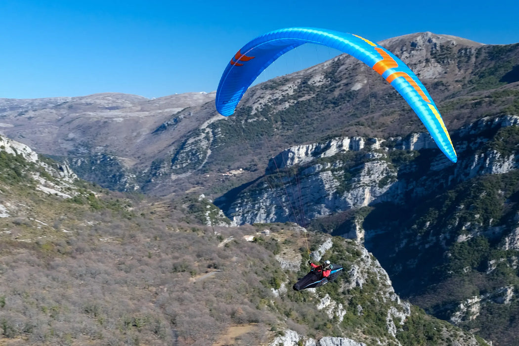 Zeno 2 - Fly Above All